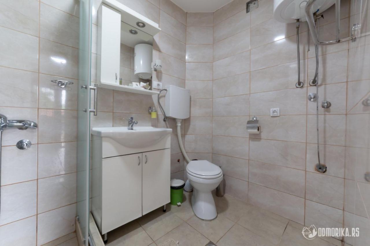 Apartmani Nina S Баина-Башта Экстерьер фото