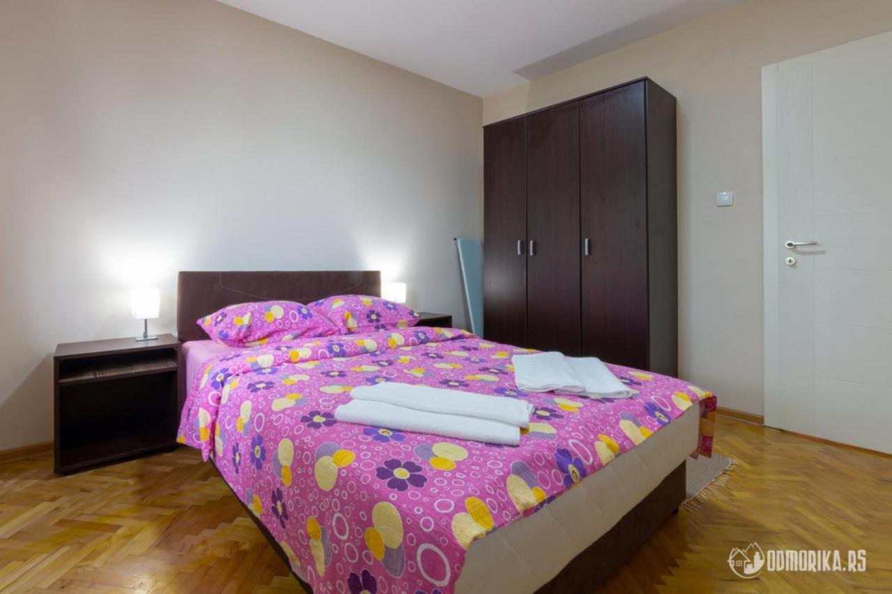 Apartmani Nina S Баина-Башта Экстерьер фото
