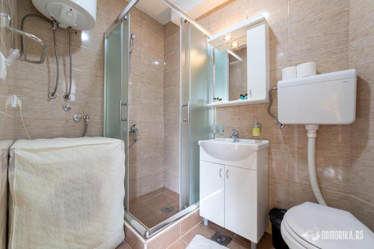 Apartmani Nina S Баина-Башта Экстерьер фото